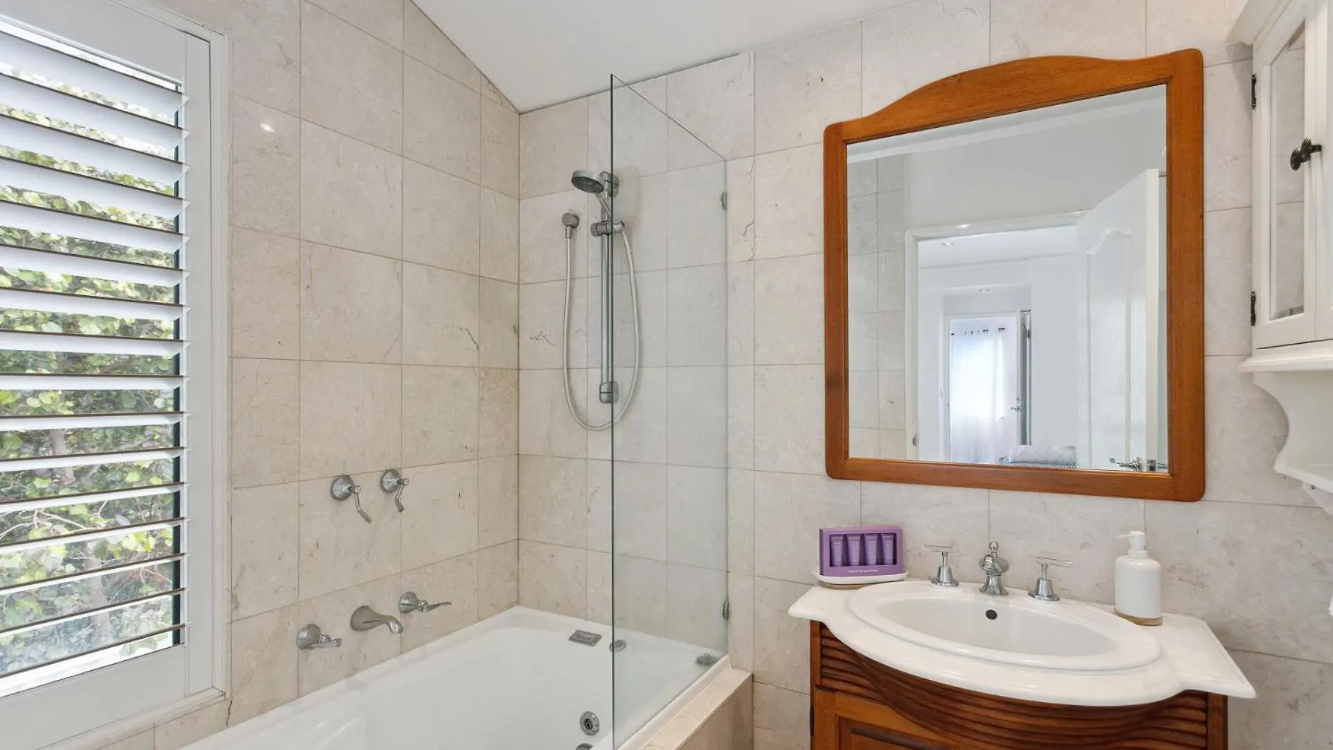 Entire Home Steps To Sorrento Beach Perth Vakantiehuis